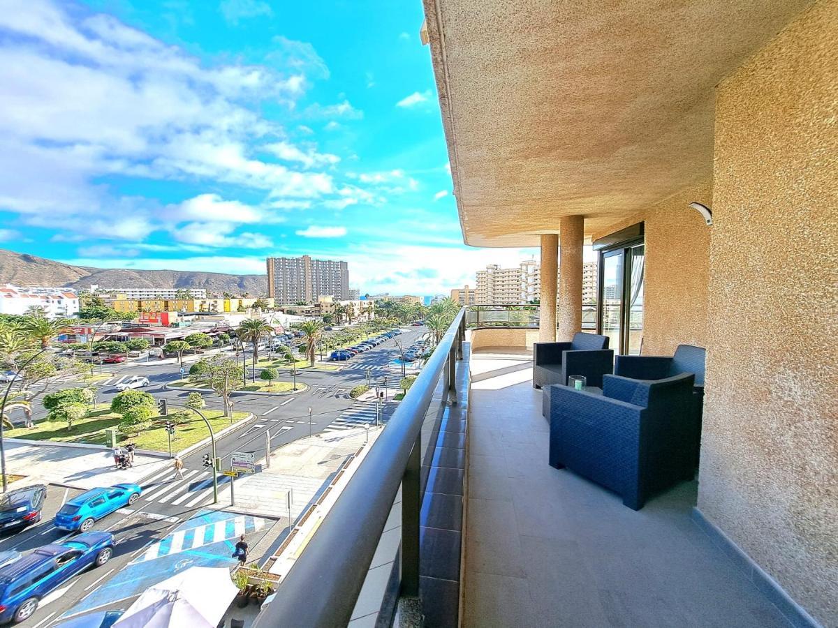 Newly Reformed 2 Bedroom Apartment In The Center Of Los Cristianos Los Cristianos  Exterior photo